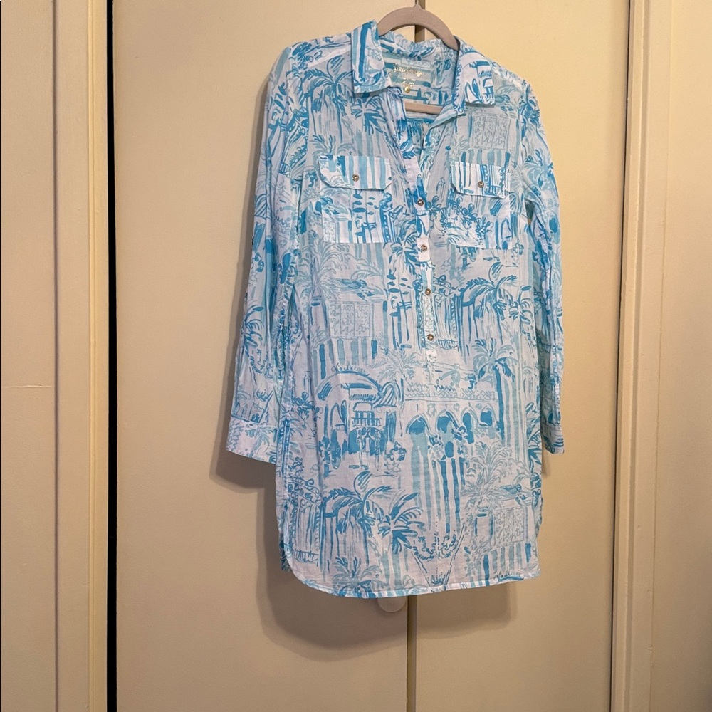 Lilly Pulitzer Blue and White Patterned Top